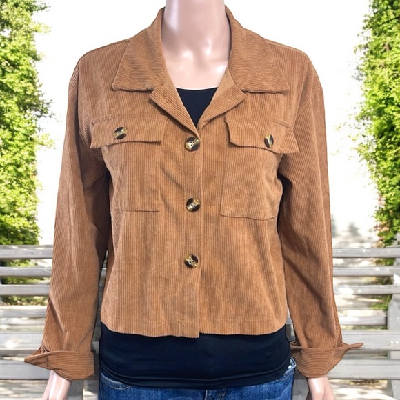 Women’s Button-Front Corduroy Flap Pocket Button-Up Crop Trucker Jacket - Picture 13 of 16